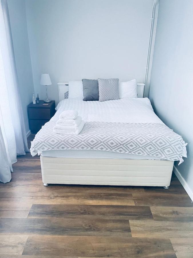Small Doble, Shared House Filton ภายนอก รูปภาพ