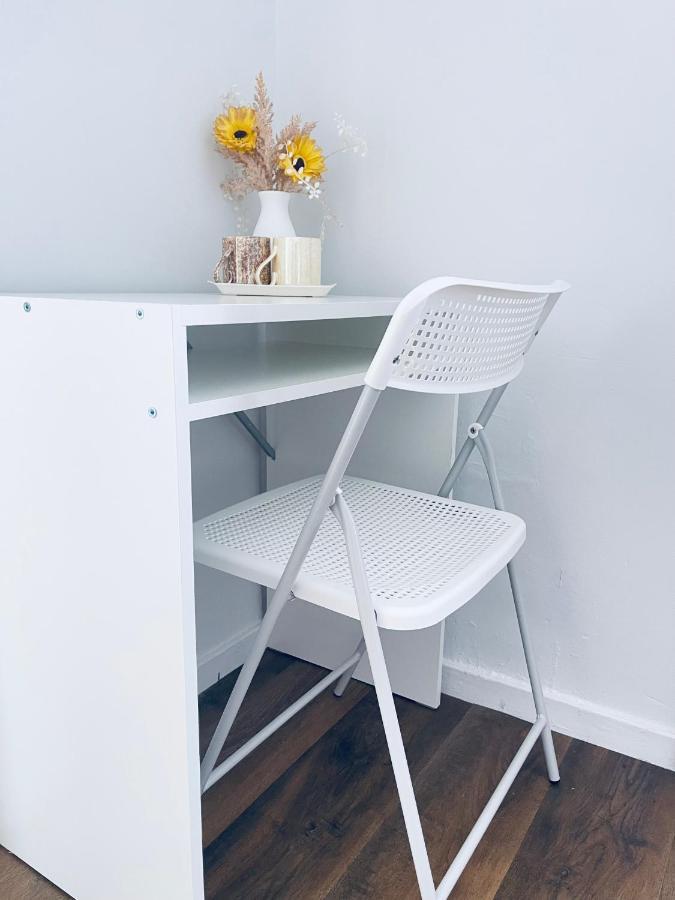 Small Doble, Shared House Filton ภายนอก รูปภาพ
